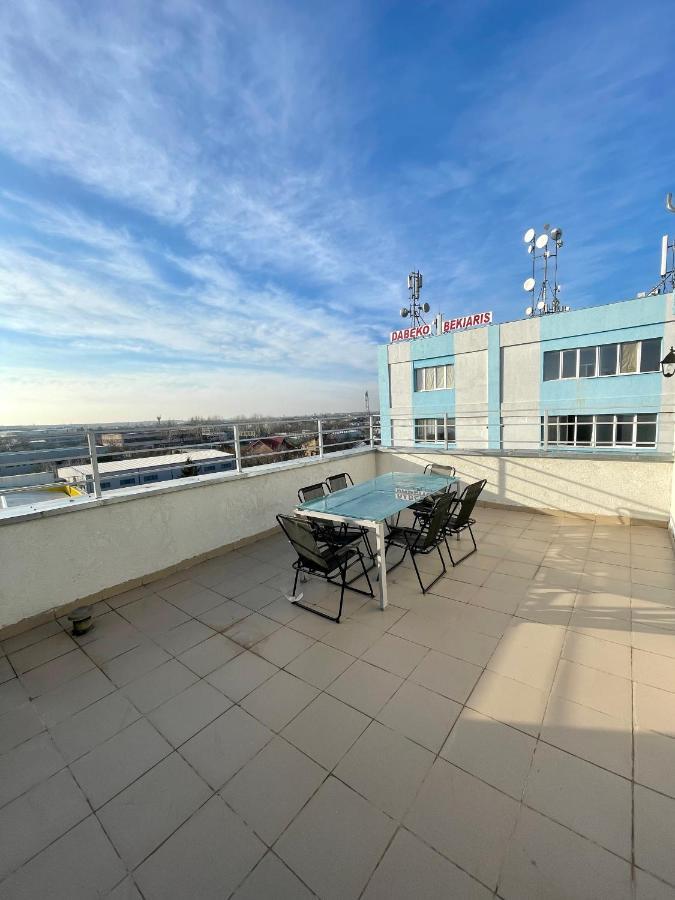 Luanaapartments #2 Otopeni Exterior photo